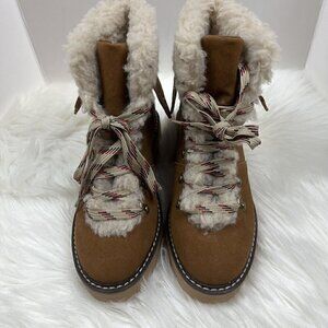 Time and Tru Women's Size 6 Cozy Hiker Boot COLOR BROWN Memory Foam Round Toe